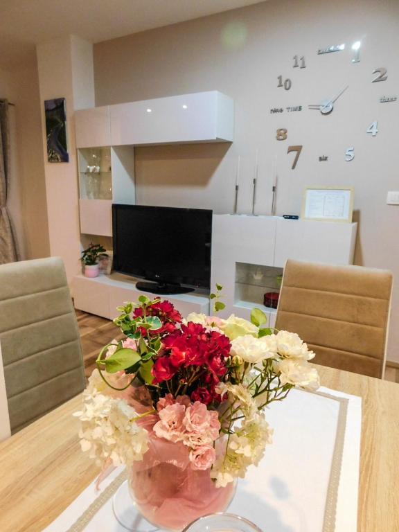 Apartman Lara u Otočcu — Dnevni boravak